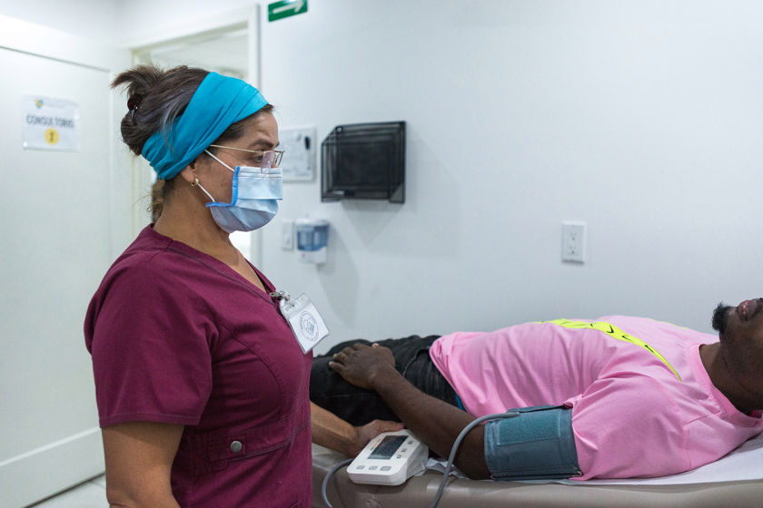 Tijuana-migrant-clinic-11_1350.jpg